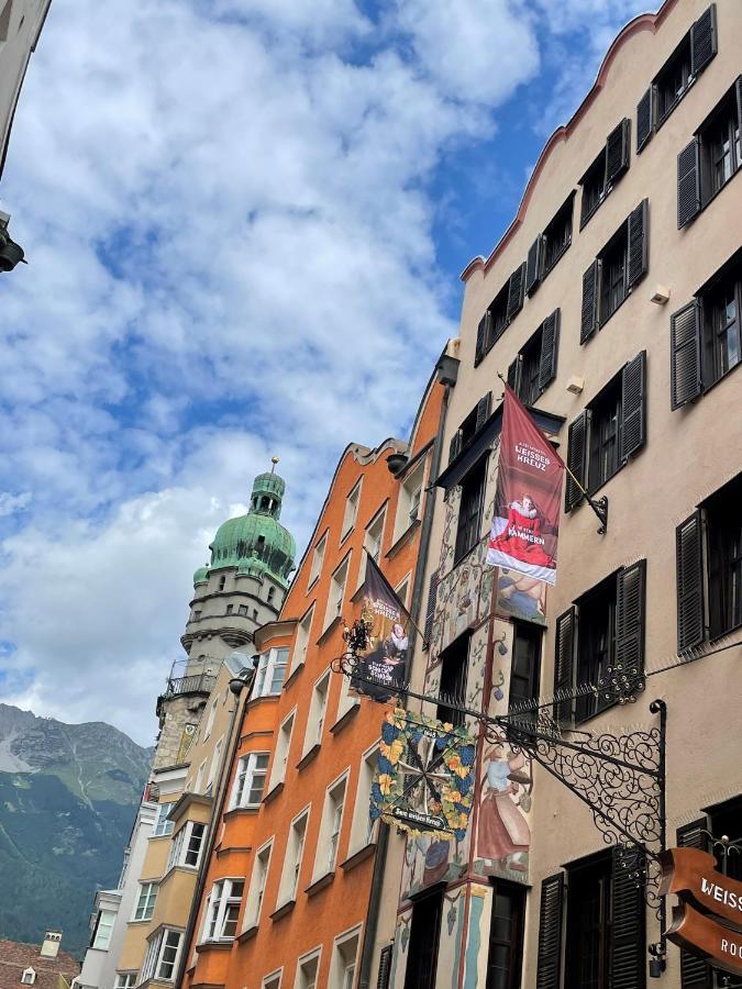 Altstadthotel Weisses Kreuz Innsbruck Eksteriør bilde